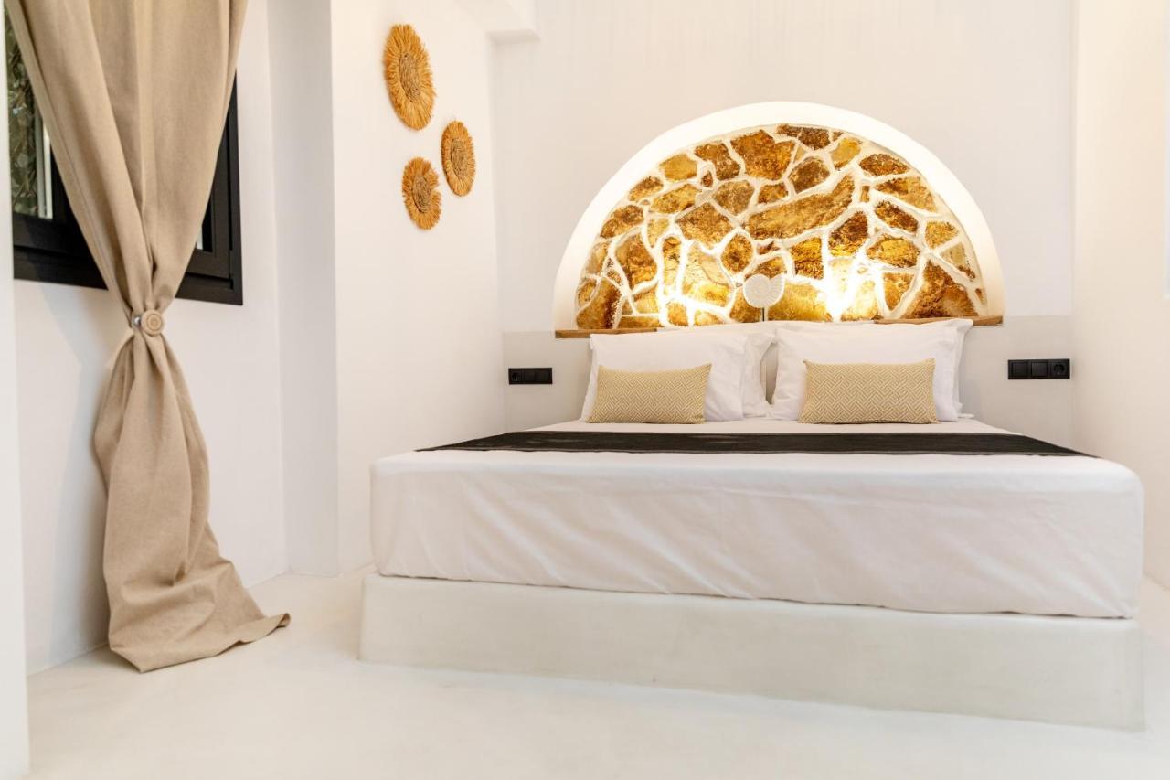 Camares Of Castle - New Luxury